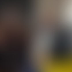 CCXP22 | Ator de “O Senhor dos Anéis” aparece surpreende a todos na fila tirando fotos