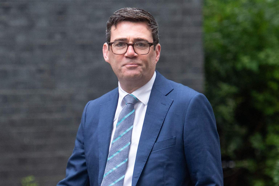 မန်ချက်စတာ မြို့တော်ဝန်အန်ဒီ ဘန်နမ် (Andy Burnham)