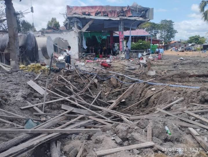 ဓါတ်ပုံ-စက်တင်ဘာ ၂၆ရက်နေ့က ကံထူးမရွာရှိဆီဆိုင်ဗုံးကြဲခံရပြီးနောက်မြင်တွေ့ရပုံ။