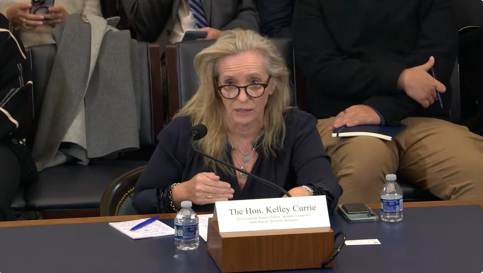 လူအခွင့်အရေးရှေ့နေ ပါမောက္ခ Kelley Eckels Currie