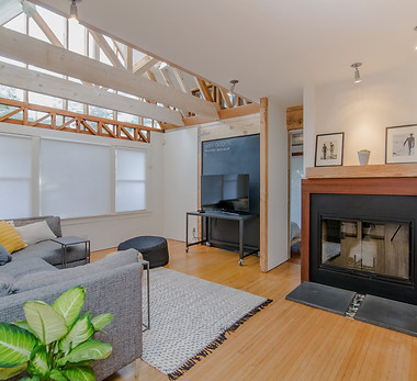 Outsite Venice Beach Living Room_edited.