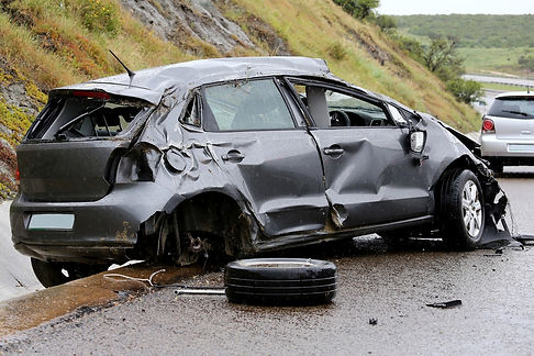 10185498_car-accident-and-wreckage.jpg