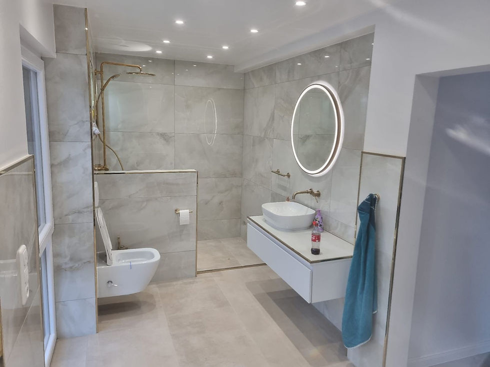 WhatsApp Image 2024-12-10 at 09.35.01 (4).jpeg