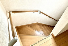 手すりのある階段