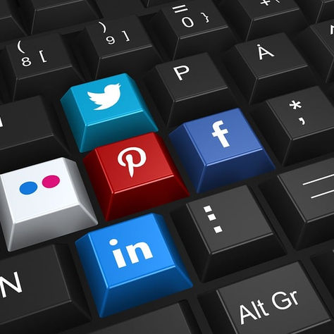 Excel in the Game of E-commerce with these Social Media Strategies for Retail Brands