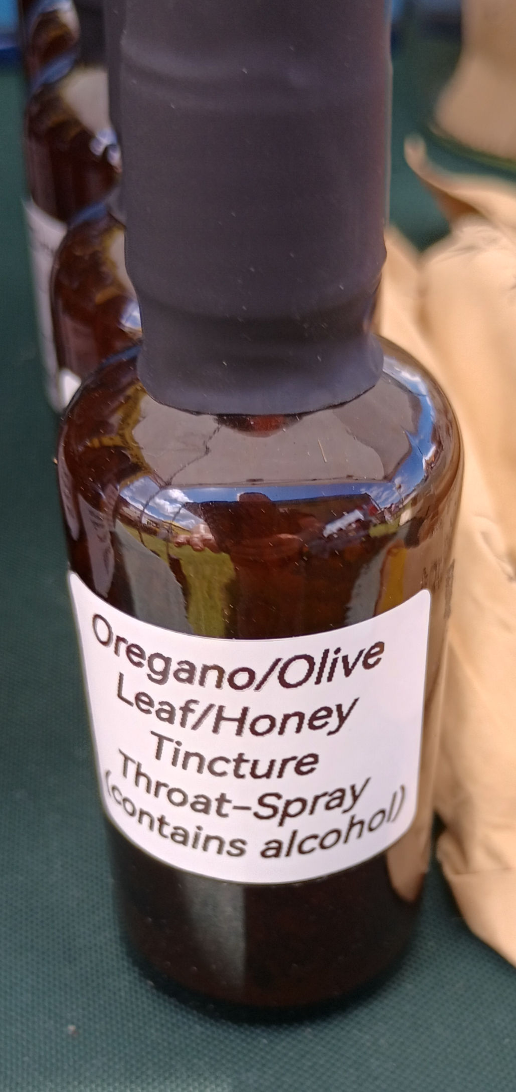 Oregano, Olive Leaf & Honey Throat Spray