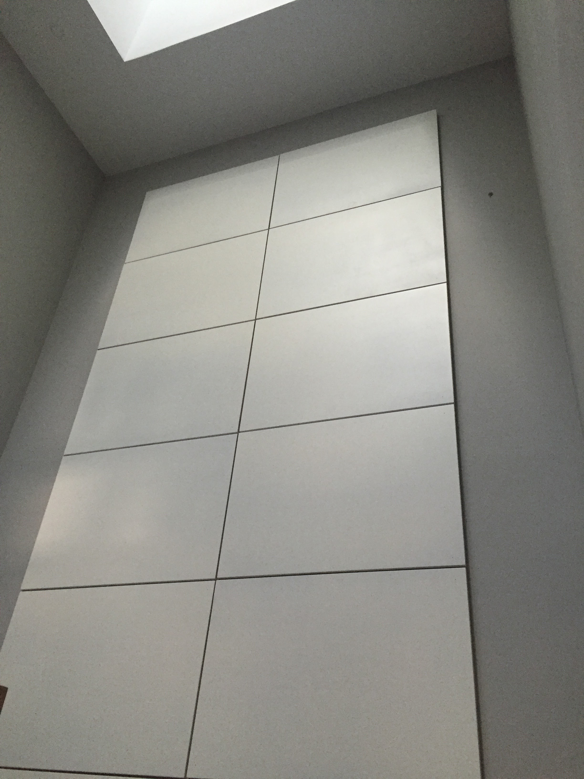 Feature Wall - Modern Style