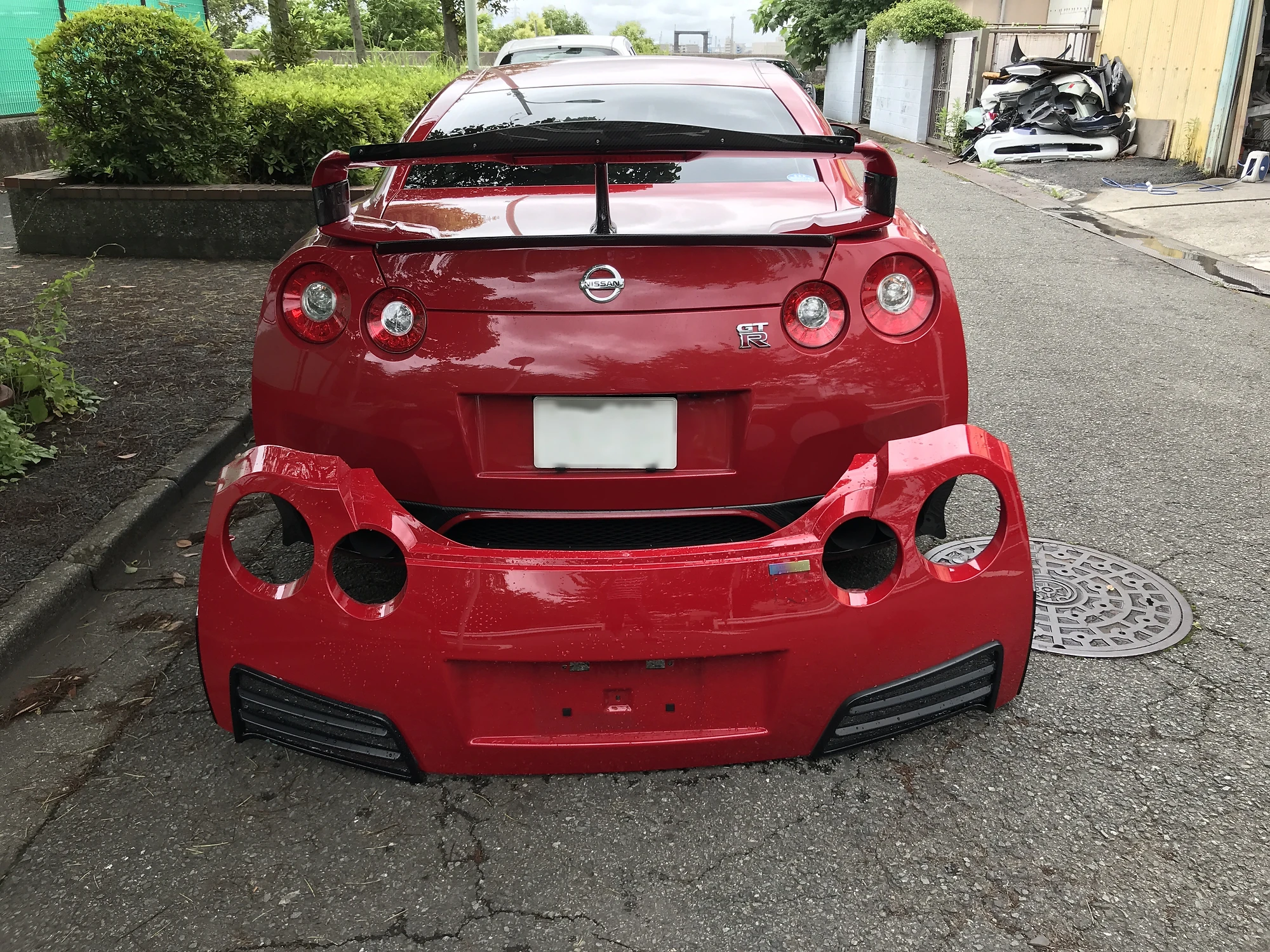 R35 Gt R リアバンパー交換 R35 Gt R リアバンパー交換