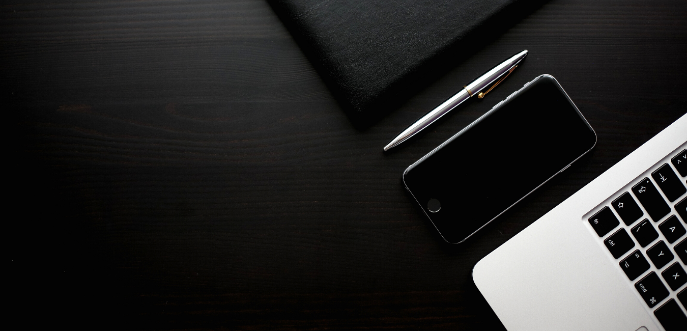 Preto Plano e Minimalista Escritório de Contabilidade Site (1).png