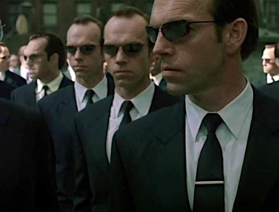 Agent Smith clones fight Neo in The Matrix Reloaded