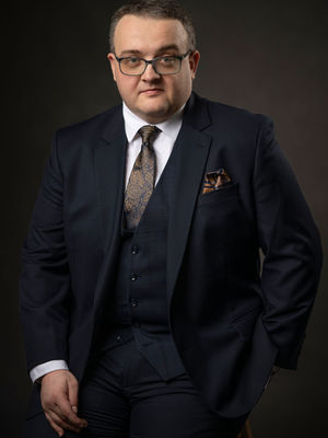 Nie czujesz się fotogeniczny? Męska sesja zdjęciowa i tak ma sens