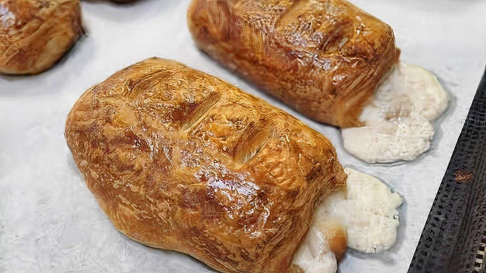 Pineapple or Cream-Cheese Croissant - Bánh Nhân Dứa or Kem Phô Mai image