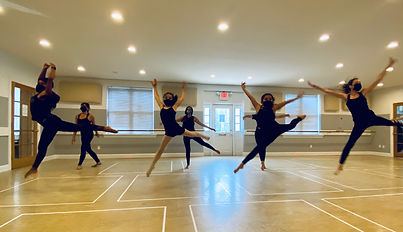 Summer Intensive Dancers.jpeg