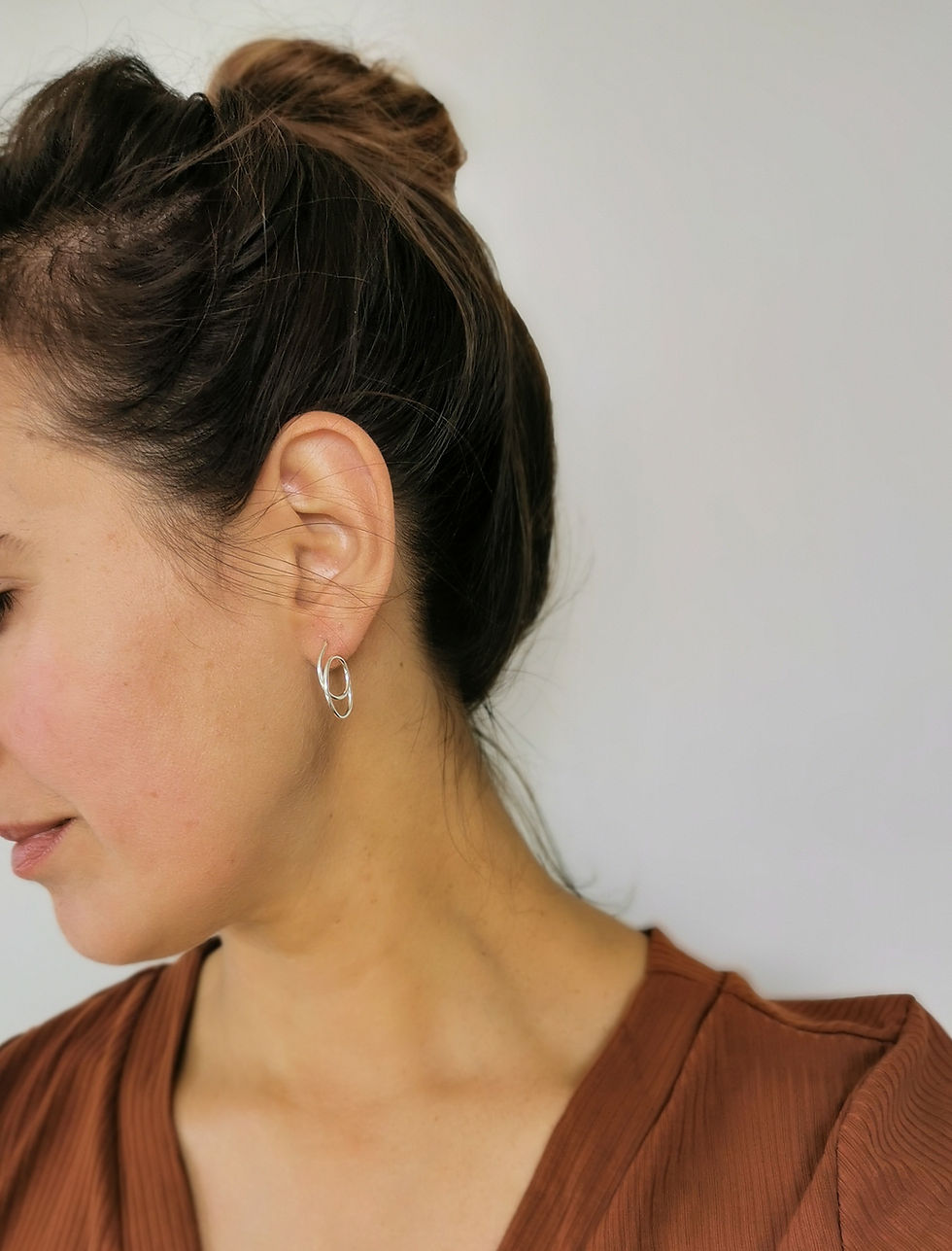 Miniature : AUREOLA// Spiral Stud Loops