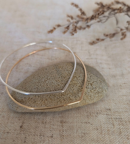 TRIV // Hammered V Bangle | jasperwild.com