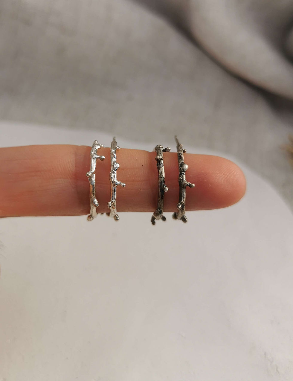 Miniature : BUDD// Branch Loop Earrings