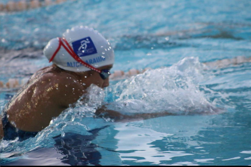 Alice Araújo: uma história de evolução, dedicação e amor pela natação na MVA Swim Camp
