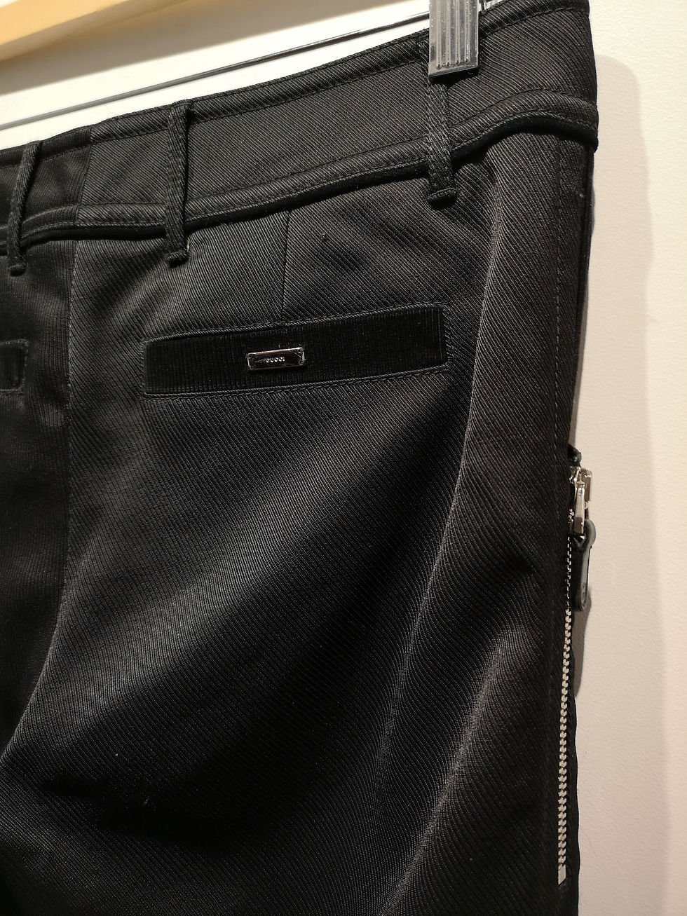Miniature : GUCCI, pantalon noir, 42