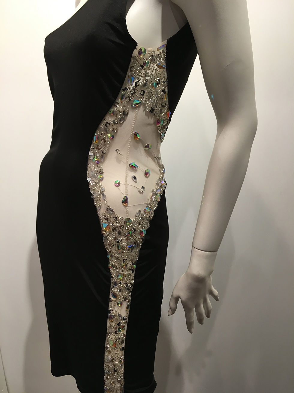 Miniature : KARL LAGERFELD - Robe noire incrustée Swarovski - M 