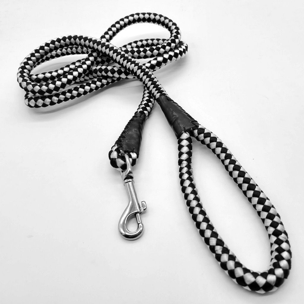 Checkered Black/White Nylon Dog Leash