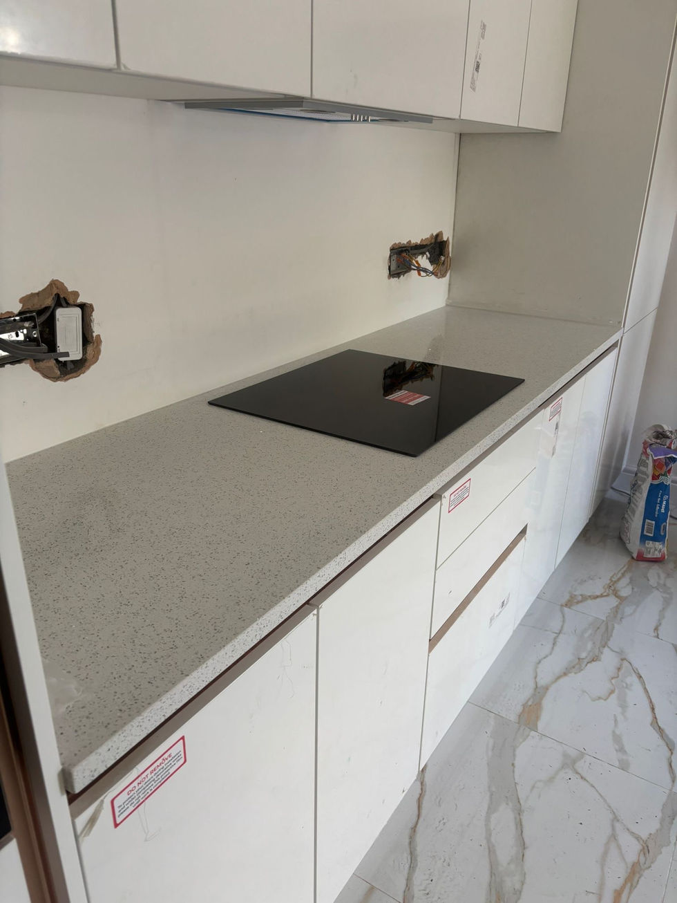 Showing hob cut out