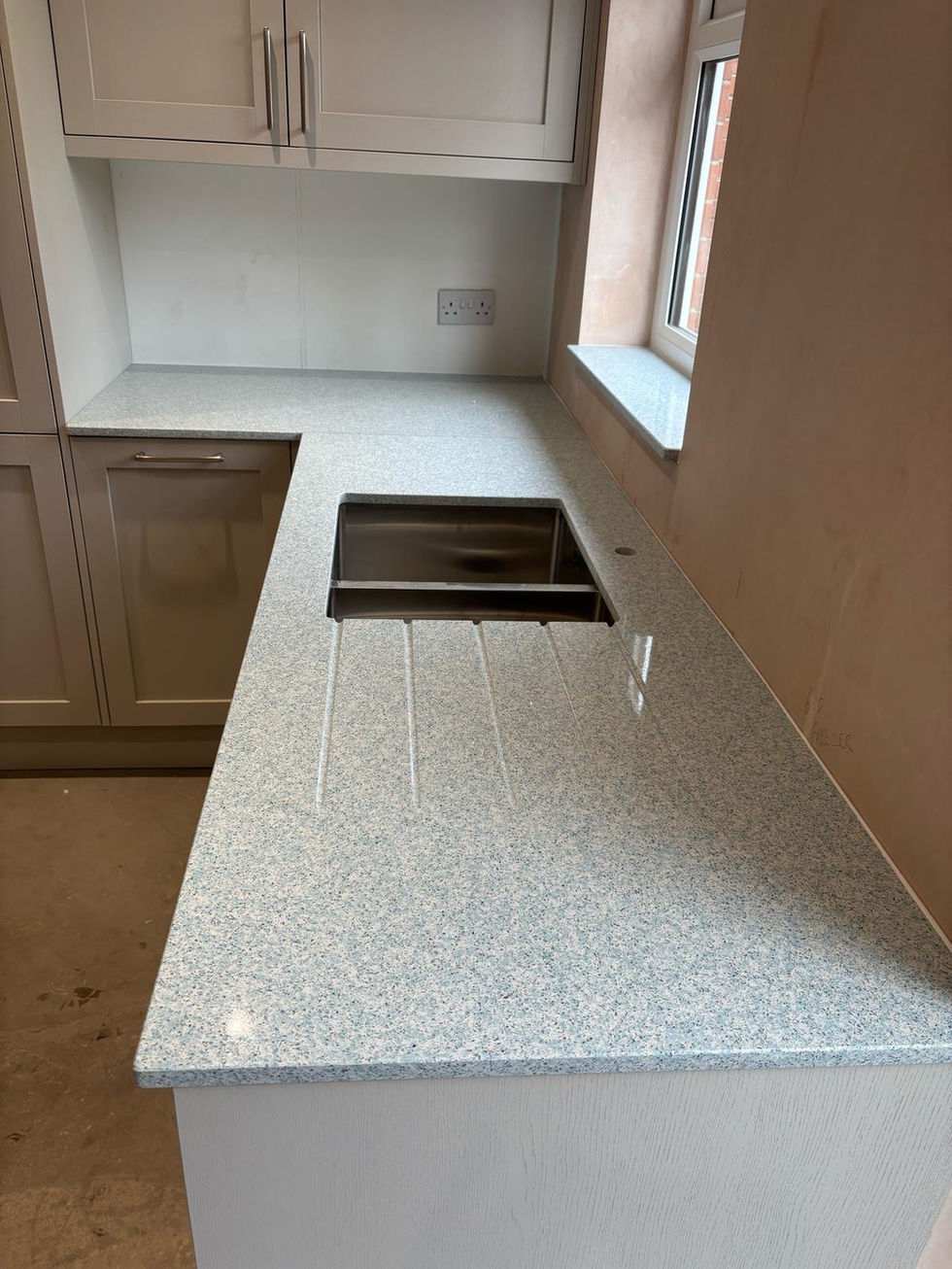 Shown with a hob cut out