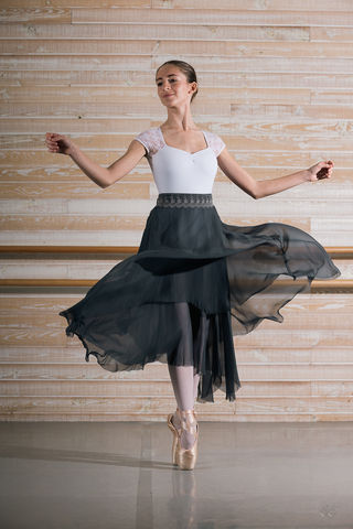 Séance photo DANSE avec Jupette grise