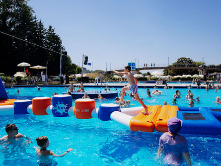 aquafun's POOL LINE Track