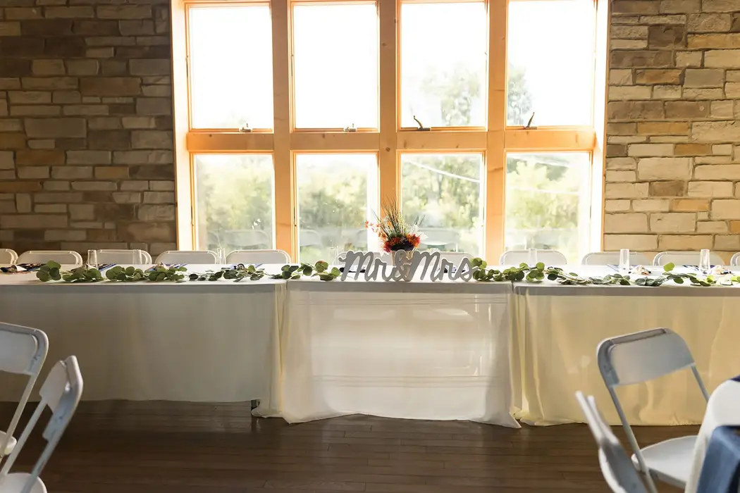 Wedding sweetheart table, "Mr. & Mrs." sign, Union Manor