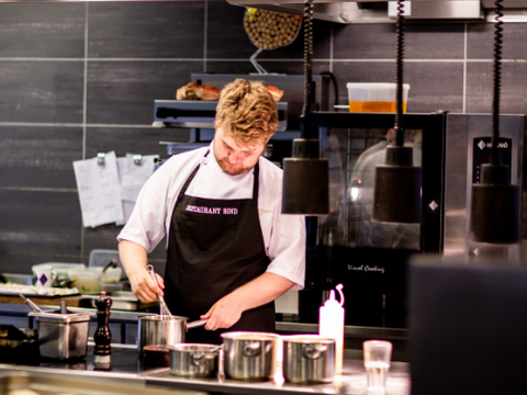 Why Every Busy Kitchen Needs Commercial Food Cutters—And Yours Should Too!