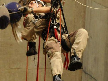 ascensor_punho_e_estribo_uso (2).jpg