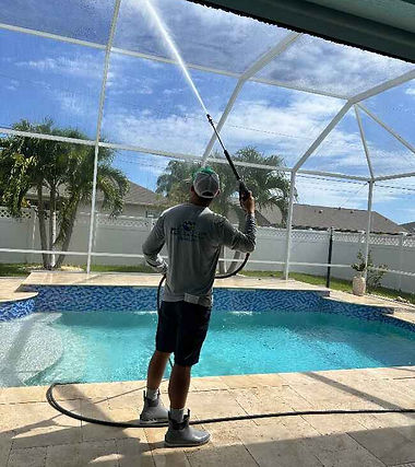 Pool Cage Pressure Washing Fort Myers