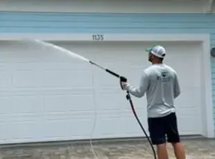 How Much Does It Cost to Pressure Wash a House in Cape Coral?