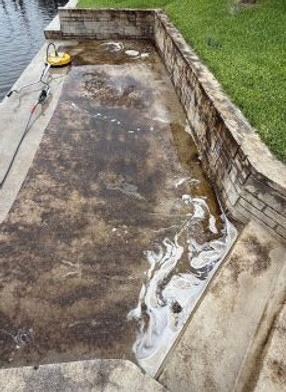 Seawall and Dock Cleaning (2).jpg