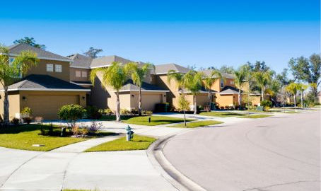 Pressure Washing for Property Managers in Cape Coral: A Guide to Exterior Maintenance