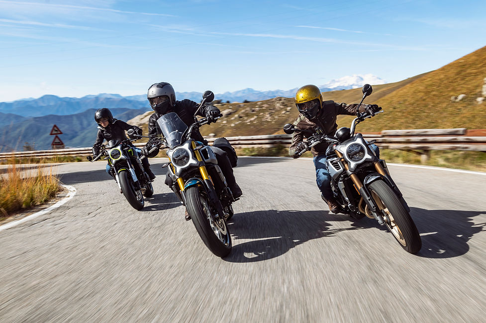 700CL_X_ALL SERIES_7.jpg