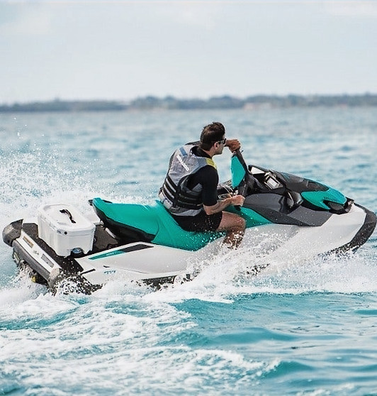 2022-Sea-Doo-GTI-90-130-Action_b_edited.jpg