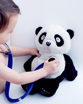 Little Boy Jouer au docteur