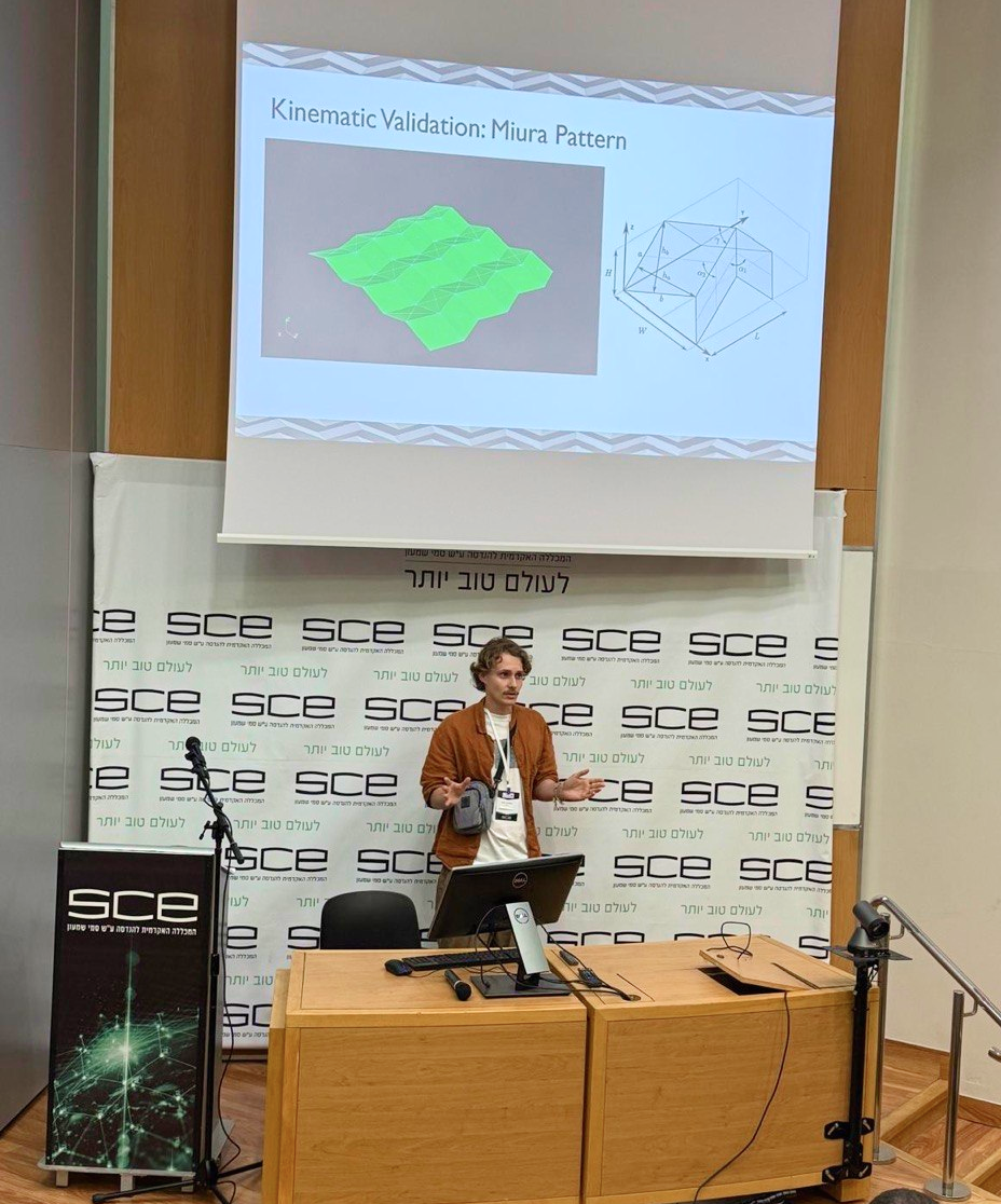 Maxim Sviridenko presenting his research at the ISCM-55 conference.