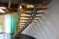 Escalier en inox limon central