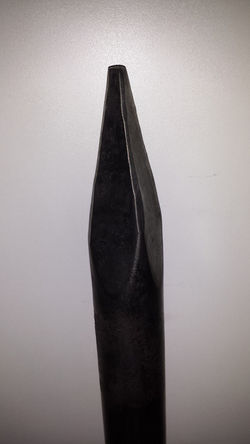 Pince trempé de chapiteau