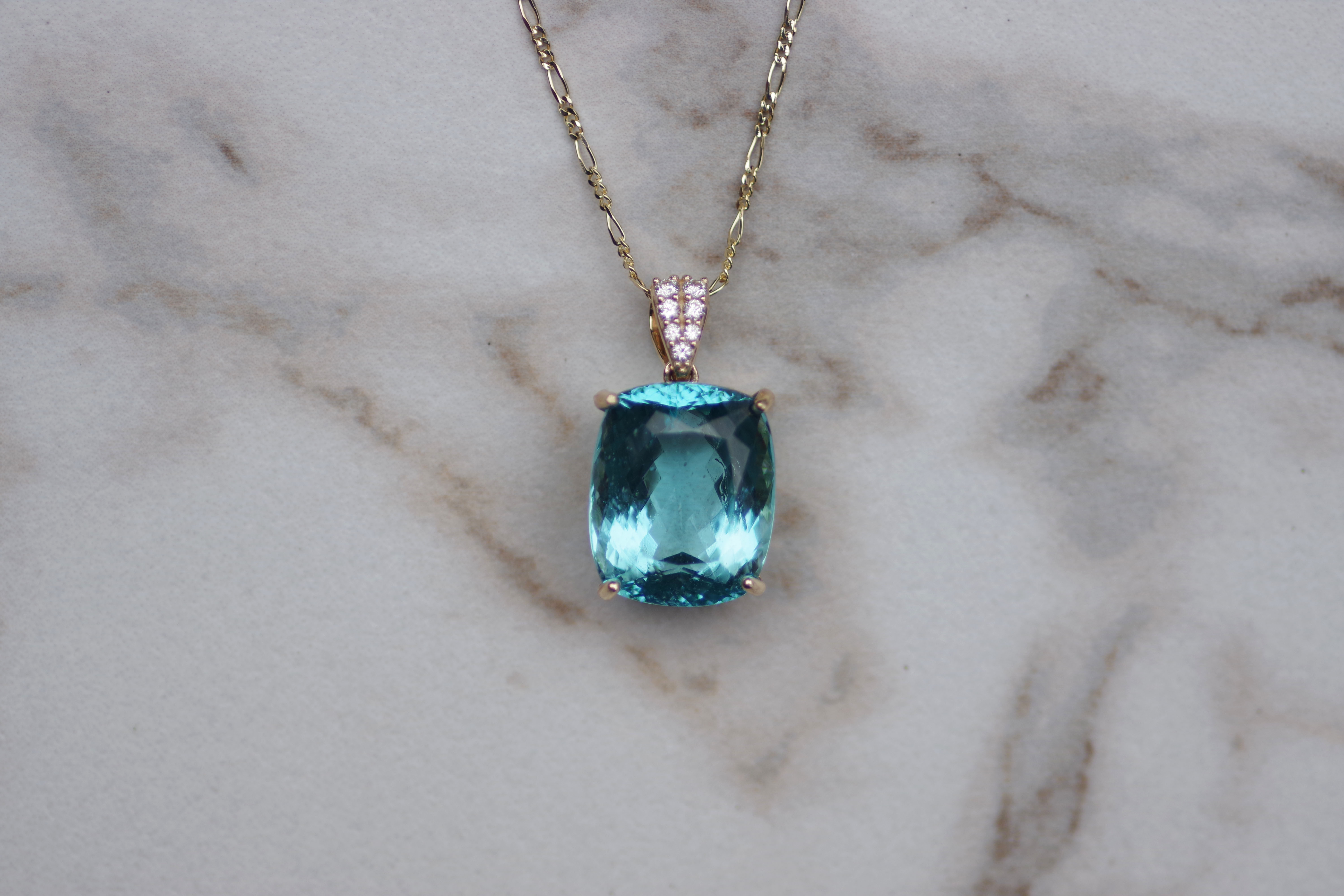 16.89 Carat Apatite Necklace with Diamond Accents in 14k Gold Certified at 8500