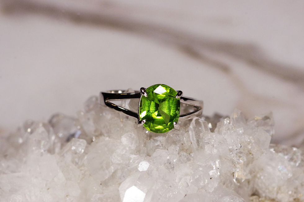 Thumbnail: 3.14 Carat Natural Peridot Ring in 925 Sterling Silver