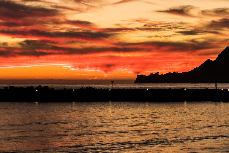 Dragons Sunset 49.jpg