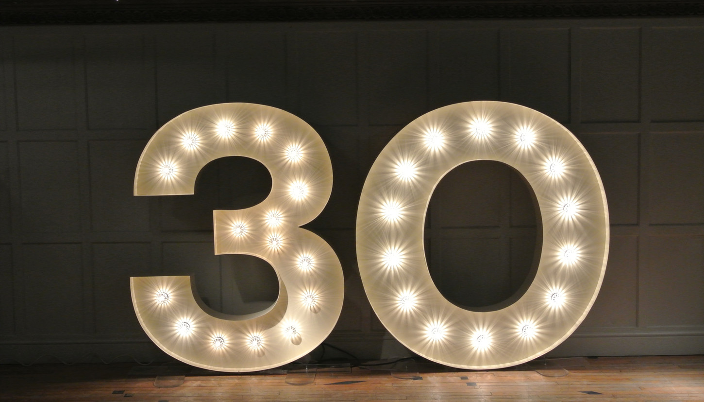 ILLUMINATED NUMBERS | Coco Luminaire