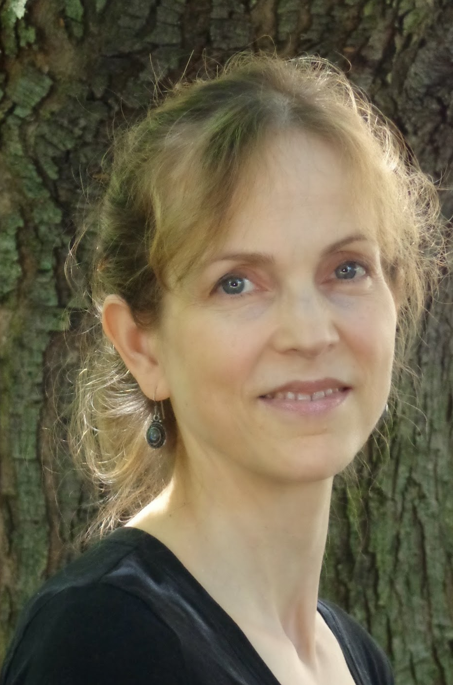 claire holden rothman_edited.jpg
