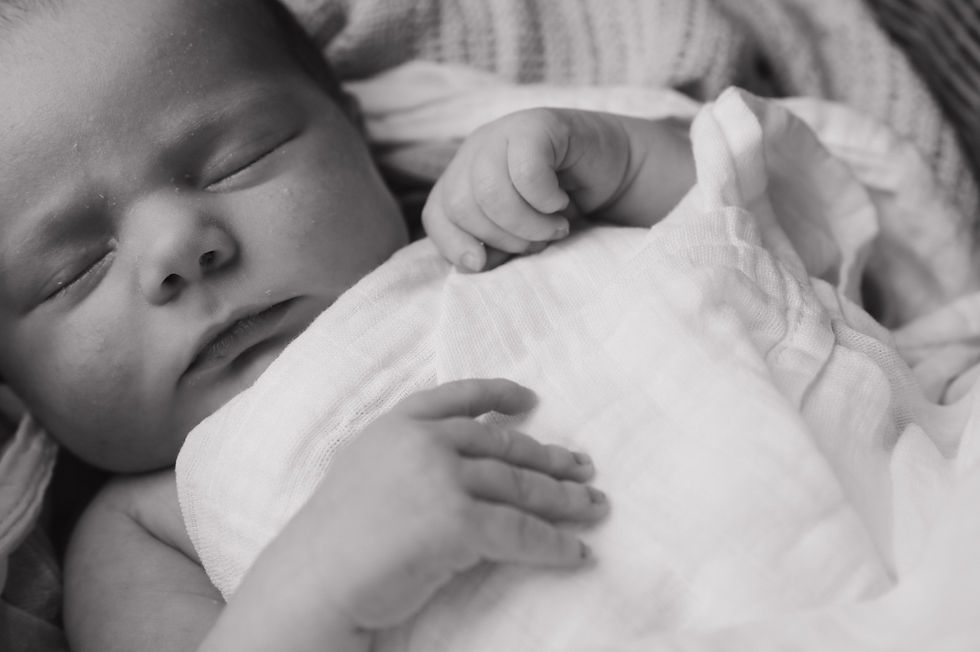 Natural newborn portraits by Maddi Lee’s Photography Bathurst