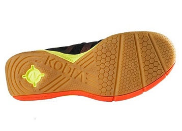 תמונה ממוזערת: נעלי כדורעף, נעלי כדורשת, catchball shoes, סלמינג קוברה, Salming Kobra