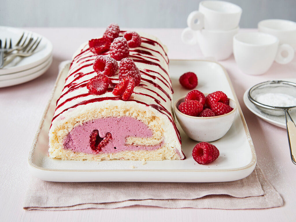 Himbeer Biscuitrolle