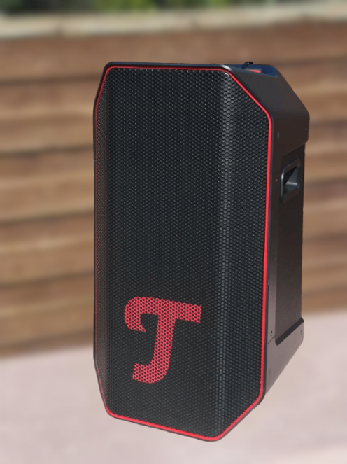 Teufelbox-blur-background.jpg